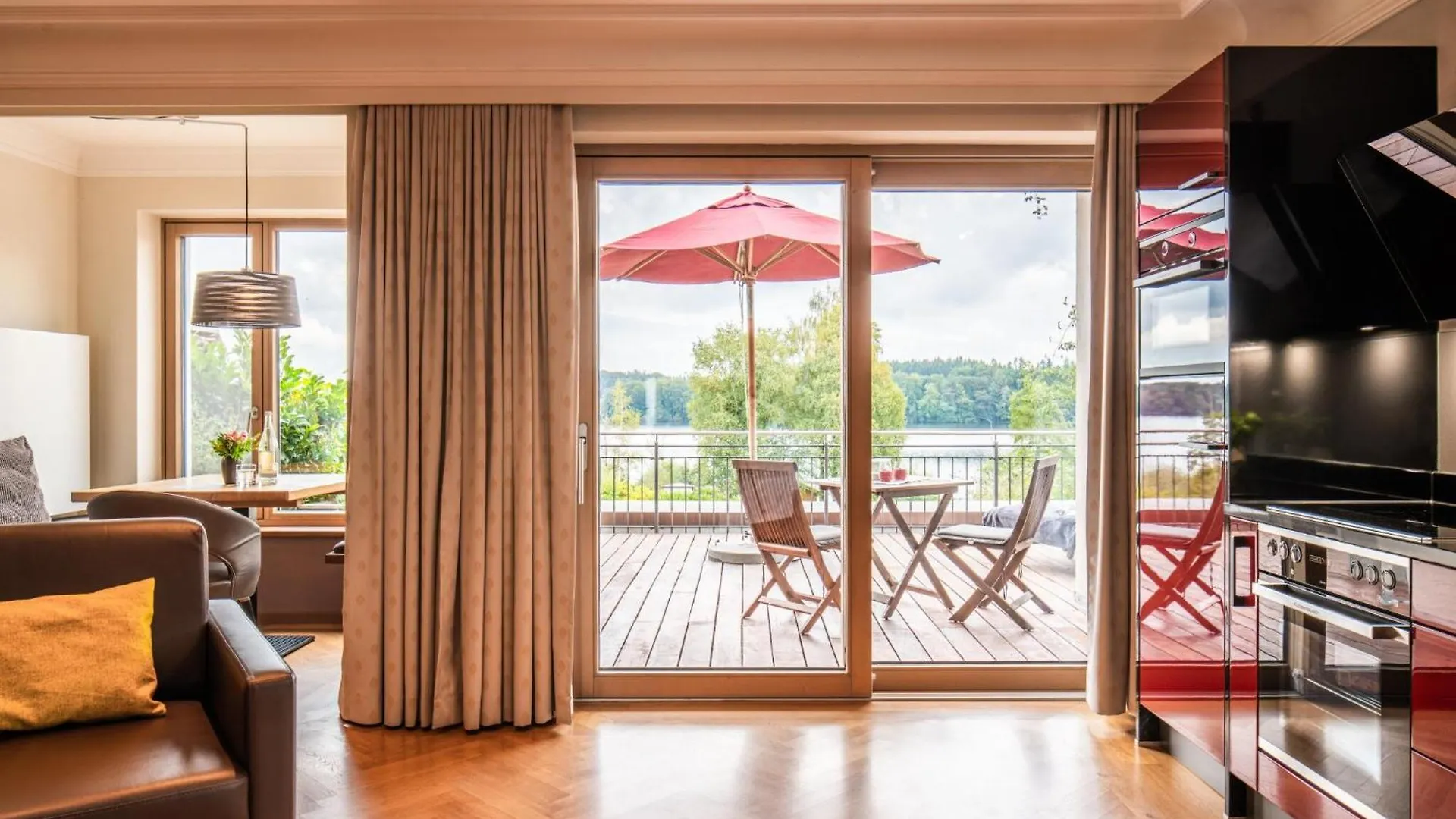 Ferienwohnung See-Lodge Bad Endorf Apartman